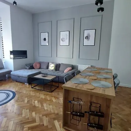 Bonjour Bezplatny Parking Apartment *