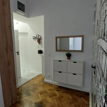 Bonjour Bezplatny Parking وودج